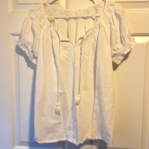 Woman’s linen shirt